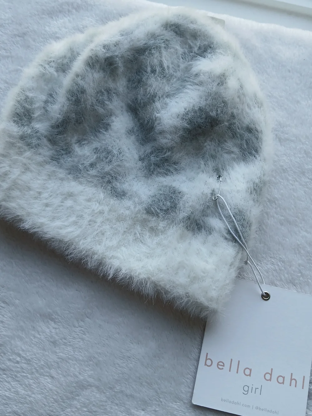 🎵 bella dahl Girl Plush White & Gray Fuzzy Kids Beanie (Toddler - Age 3-6)